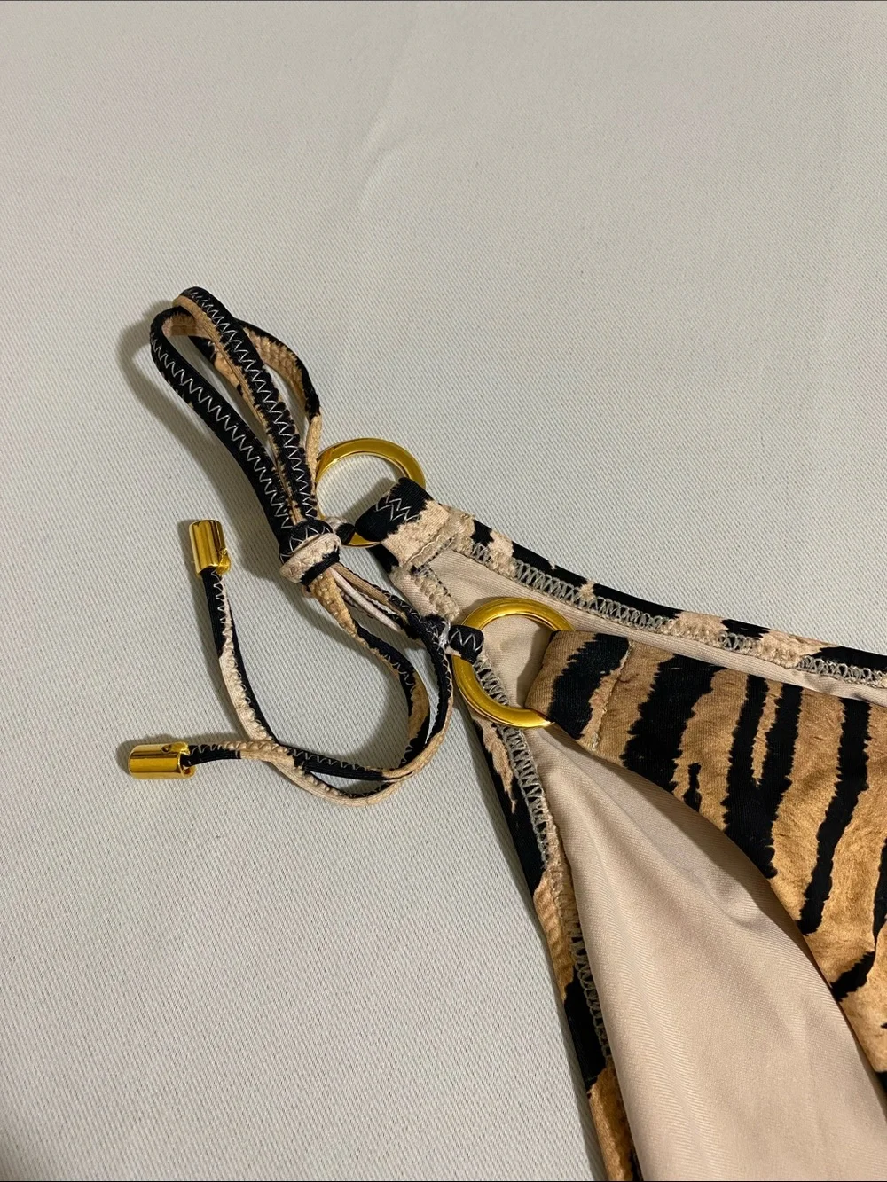 PILYQ Cleo Link Side Tie Full Bikini Bottom w Tiger Stripes Size L